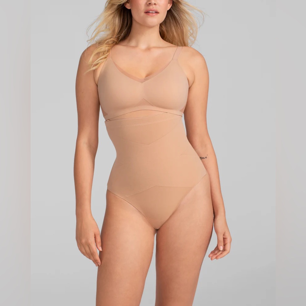 NWT Honeylove SuperPower Thong in Sand Beige Nude Size 1X Shapewear Sculpt